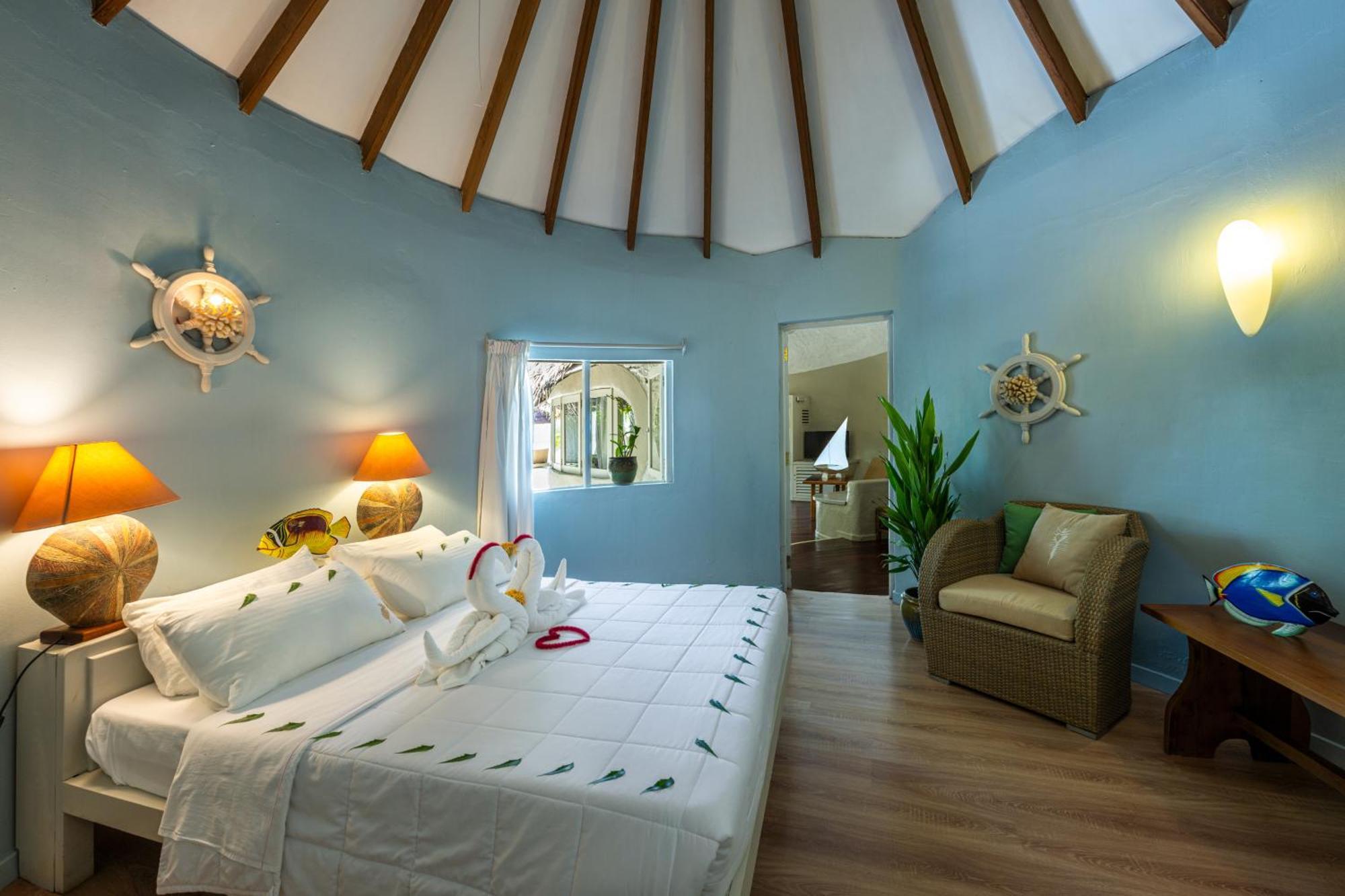 & Spa, Maldives Resort Nika Island